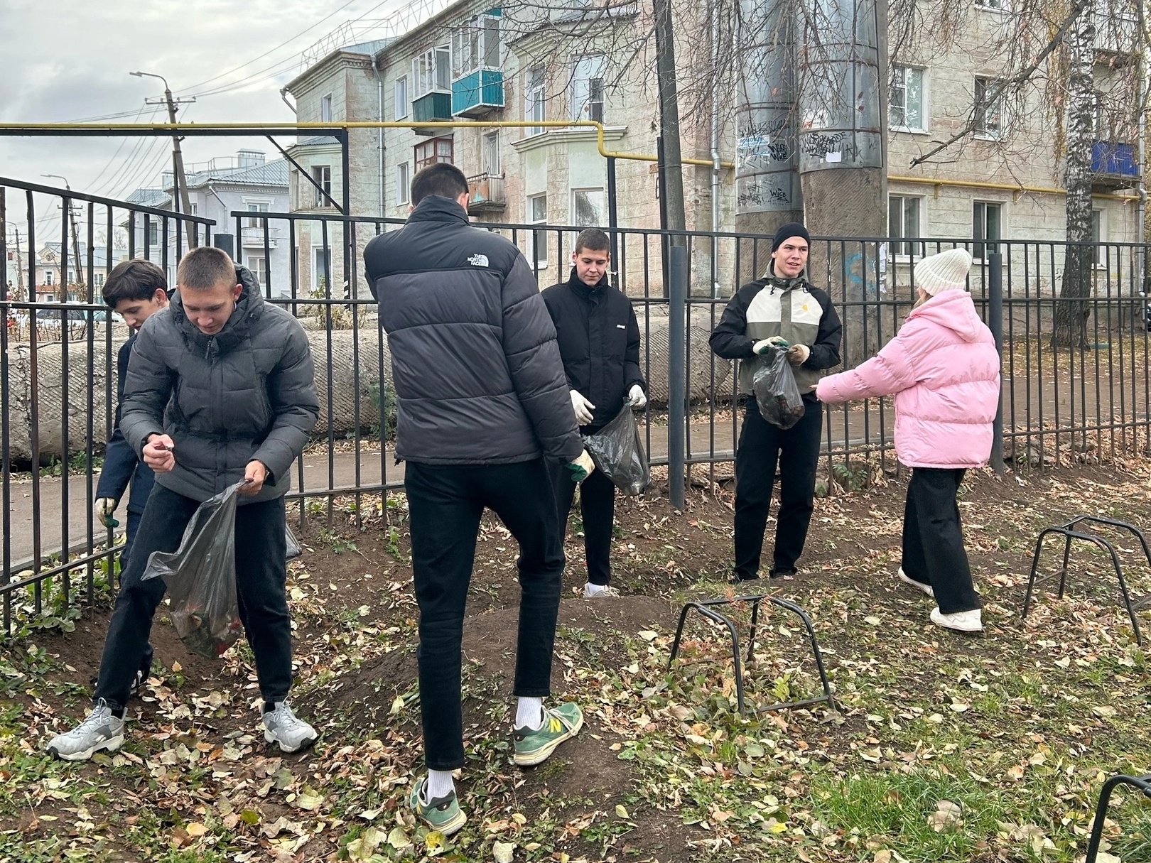 Добрые дела Первых.