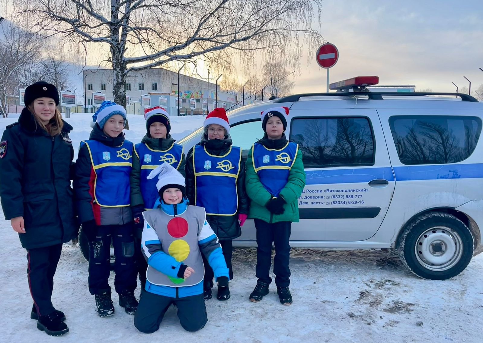 ЮИД поздравляет с Новым годом водителей!.